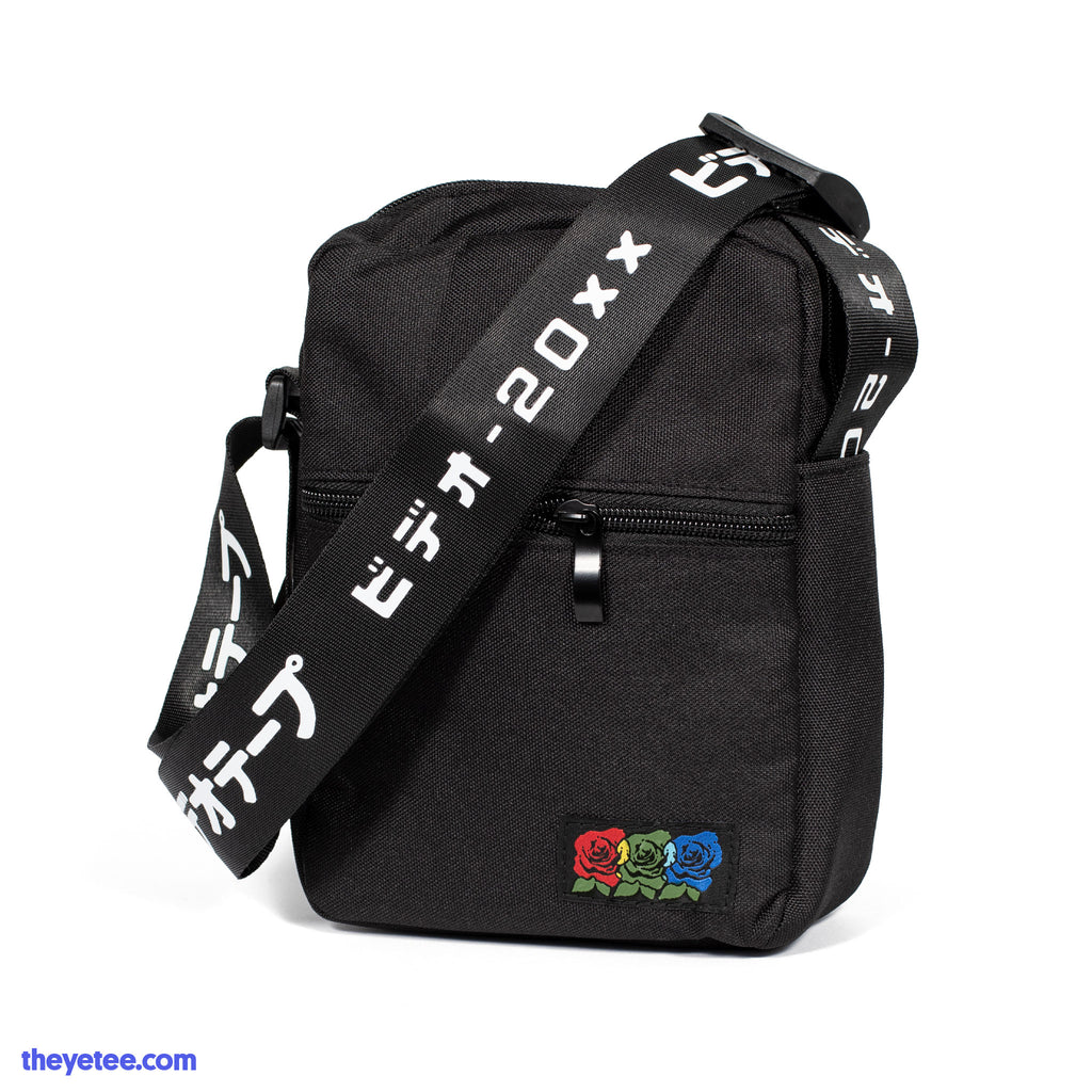 FIELD BAG 2.0 (BLACK) | The Yetee